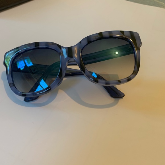 NEVER WORN GUCCI Oversized Sunglasses - Picture 4 of 7
